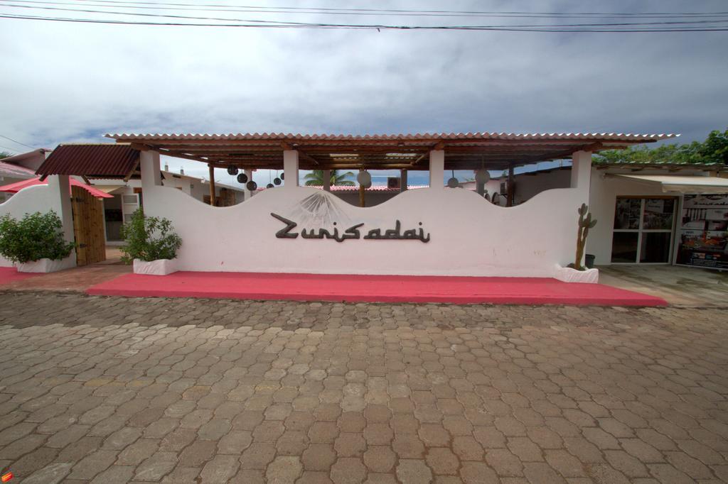 Hotel Zurisadai Puerto Ayora  Esterno foto